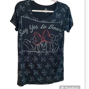 Disney Parks Minnie Mouse silver glitter bow T-shirt. Size XS